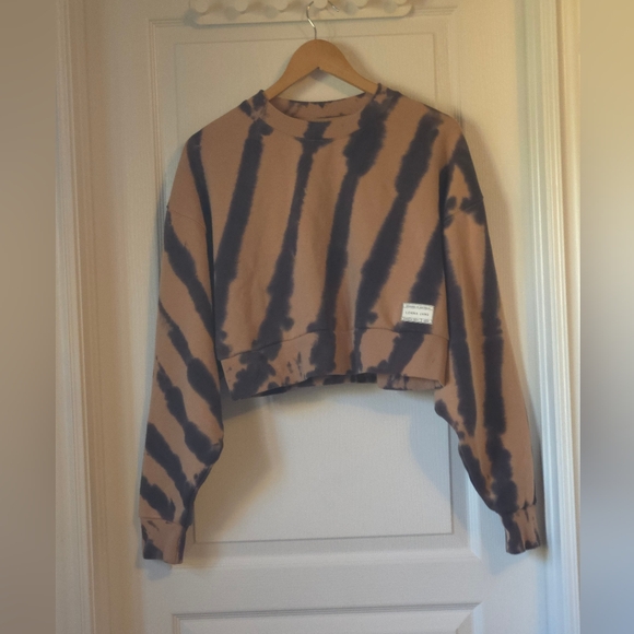 Lorna Jane Haze Cropped Sweatshirt - Picture 4 of 8